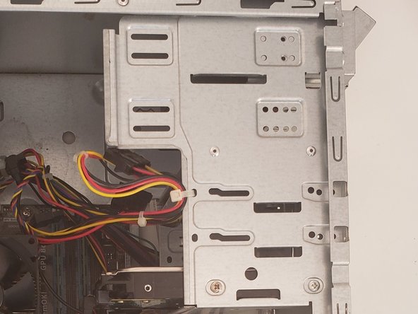 Asus CM1745 CD Drive Replacement: crwdns2935265:05crwdnd2935265:03crwdnd2935265:03crwdne2935265:0