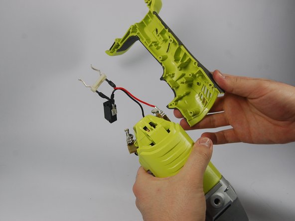 RYOBI P422 Body Replacement: crwdns2935265:08crwdnd2935265:02crwdnd2935265:02crwdne2935265:0