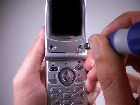 Sanyo SCP-8100 Camera Replacement: crwdns2935265:03crwdnd2935265:02crwdnd2935265:02crwdne2935265:0