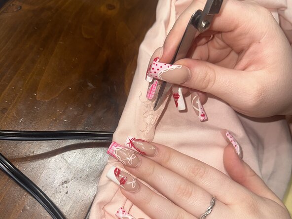 How to Stitch a Ripped Pillowcase Seam: step 2, image 1 of 2