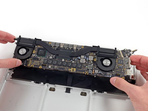 MacBook Pro 13" Retina Display Late 2012 Upper Case Replacement: crwdns2935265:047crwdnd2935265:02crwdnd2935265:02crwdne2935265:0