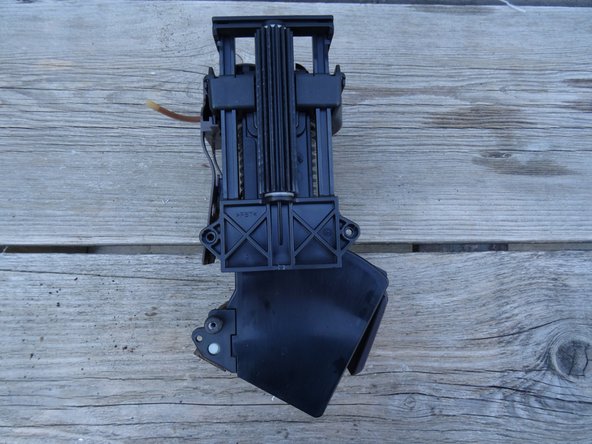 Check the Jura ENA micro 9 brew assembly, Brew Assembly: crwdns2935265:014crwdnd2935265:02crwdnd2935265:03crwdne2935265:0