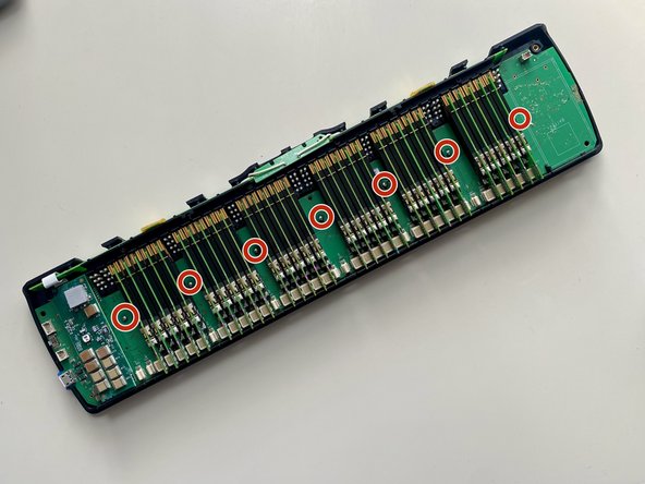 Freedom Scientific Focus Blue 4th Gen Disassembly, Remove the Main Circuit Board: crwdns2935265:05crwdnd2935265:02crwdnd2935265:02crwdne2935265:0