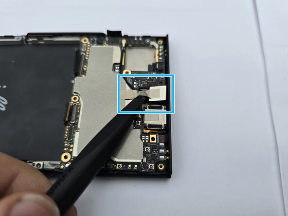 Jolla Phone (2026) Demontage: stap 11, afbeelding 2 van 3