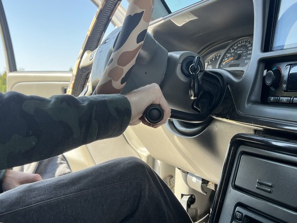 2004 GMC Yukon Instrument Cluster Replacement: crwdns2935265:011crwdnd2935265:02crwdnd2935265:03crwdne2935265:0