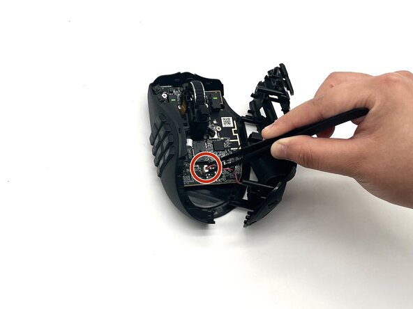 Razer Naga V2 HyperSpeed Battery Compartment Replacement: step 5, image 1 of 2