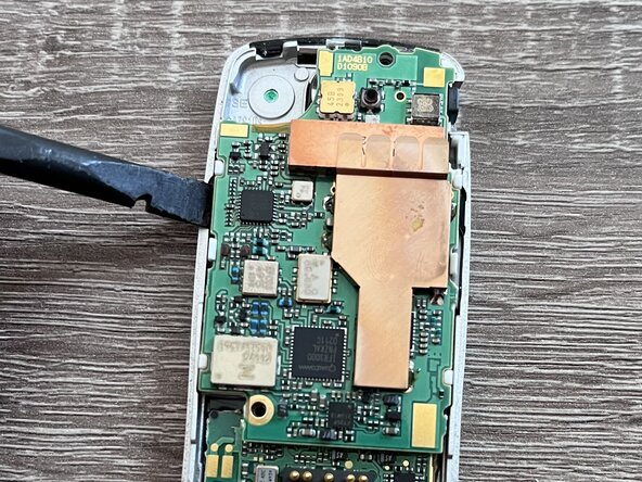 Sanyo SCP-6200 Screen Replacement, Remove the board: crwdns2935265:05crwdnd2935265:02crwdnd2935265:03crwdne2935265:0