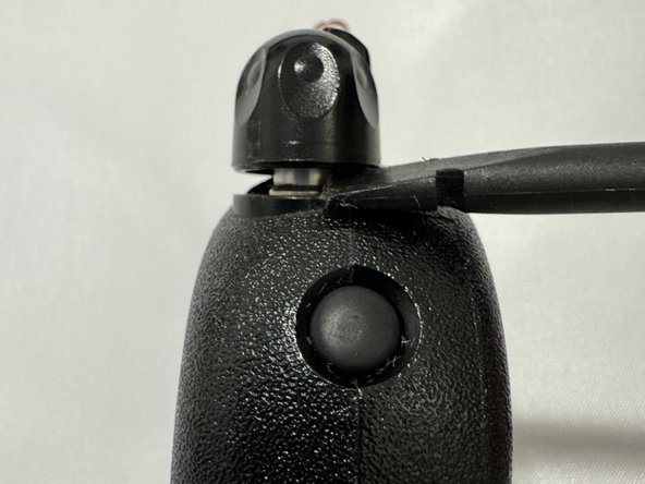 Motorola CLS1410 Antenna Replacement: crwdns2935265:03crwdnd2935265:02crwdnd2935265:03crwdne2935265:0