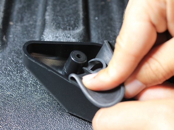 Toyota Tacoma Bed Light Replacement: crwdns2935265:07crwdnd2935265:02crwdnd2935265:02crwdne2935265:0