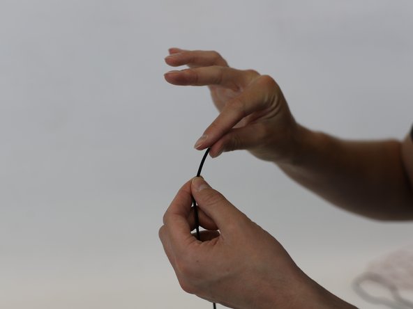 How to Replace the Tent Poles Elastic, Prepare the tip: crwdns2935265:08crwdnd2935265:02crwdnd2935265:03crwdne2935265:0