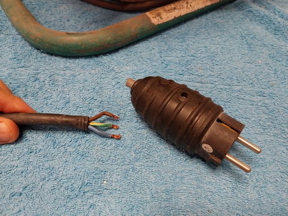 Troubleshooting DIY cable reels.: step 25, image 3 of 3
