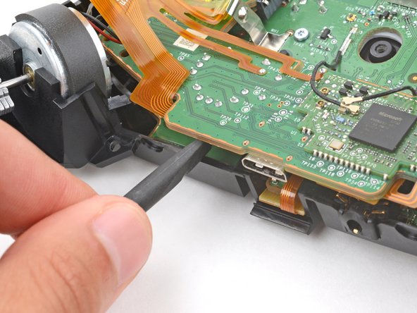 Scuf Instinct Pro Buttons Replacement, Disconnect the thumbstick board: stap 20, afbeelding 3 van 3