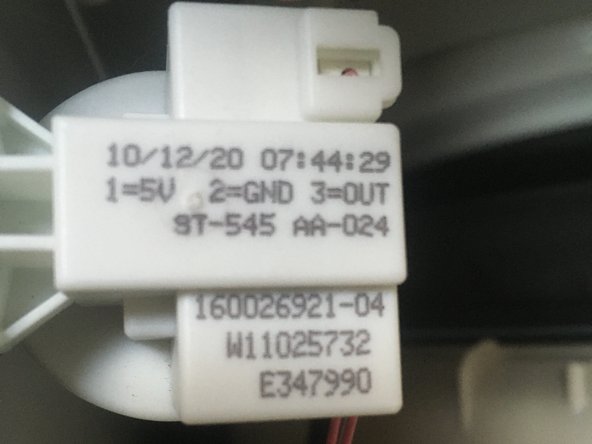 Hotpoint NSWR 963C WK - Accessing Water Level Sensor, The pressure sensor: crwdns2935265:02crwdnd2935265:02crwdnd2935265:02crwdne2935265:0