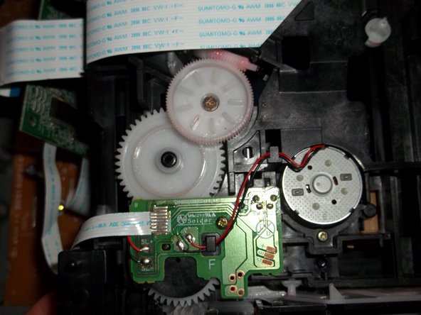 How to clean Magnavox MWD200F gears, How to clean Magnavox MWD200F gears: crwdns2935265:012crwdnd2935265:02crwdnd2935265:02crwdne2935265:0