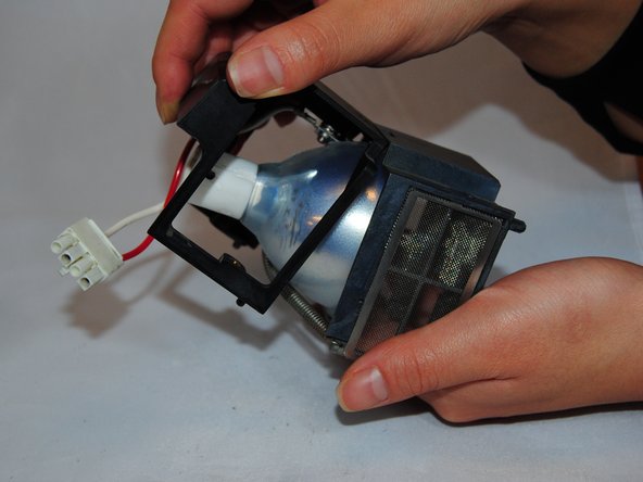 InFocus Screenplay 4805 Lamp Replacement, **REBUILD ONLY** Housing disassembly: crwdns2935265:04crwdnd2935265:02crwdnd2935265:02crwdne2935265:0