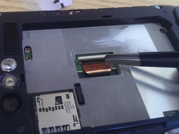 Kyocera Rise Display Assembly Replacement: crwdns2935265:07crwdnd2935265:02crwdnd2935265:03crwdne2935265:0