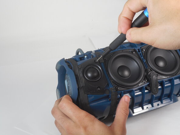 JBL Xtreme 4 Passive Radiator Replacement, Passive Radiator: crwdns2935265:07crwdnd2935265:02crwdnd2935265:03crwdne2935265:0