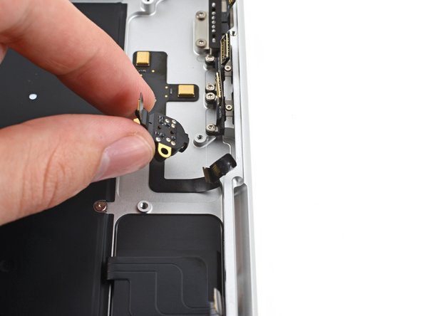 MacBook Pro 16" 2023 Headphone Jack Replacement, Remove the headphone jack: stap 0, afbeelding 2 van 2