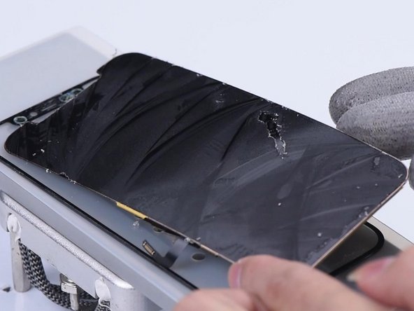 iPhone 12 Screen Refurbishment