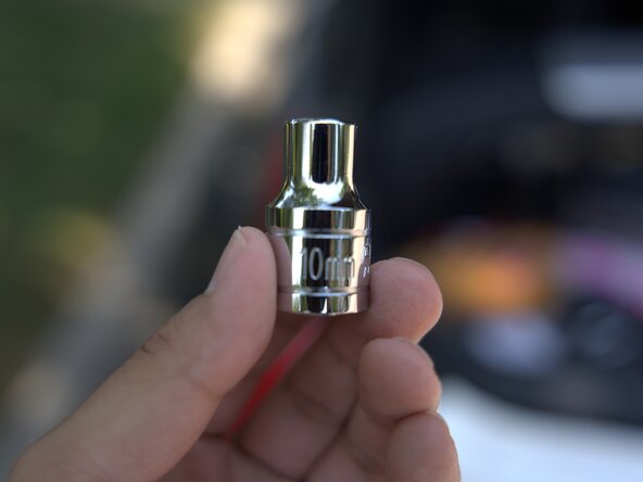 Nissan 350Z Tail Light Replacement: crwdns2935265:02crwdnd2935265:02crwdnd2935265:02crwdne2935265:0