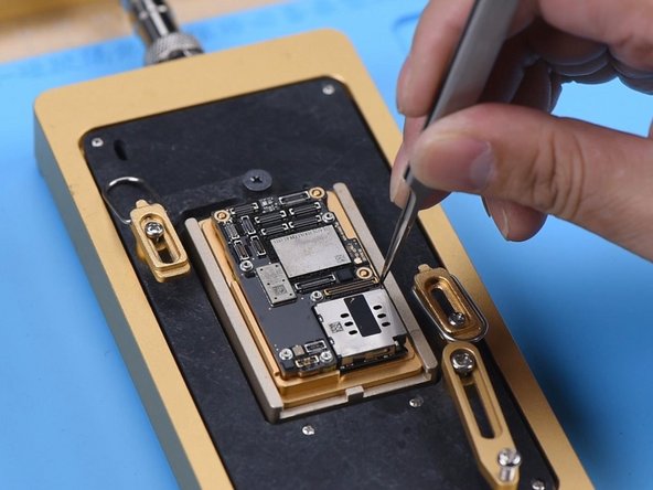 How to Fix an iPhone 11 Pro That Won't Turn On
