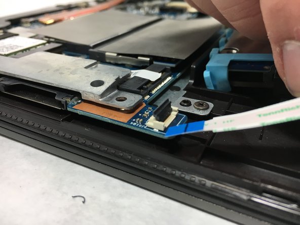 Toshiba Satellite P55W-C5316 Hard Drive Replacement: crwdns2935265:06crwdnd2935265:03crwdnd2935265:03crwdne2935265:0