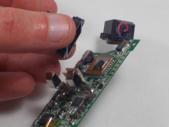 Flip Video Ultra Circuit Board Replacement: crwdns2935265:016crwdnd2935265:02crwdnd2935265:02crwdne2935265:0