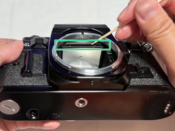 Canon A-1 Light Seal Replacement: crwdns2935265:05crwdnd2935265:03crwdnd2935265:03crwdne2935265:0
