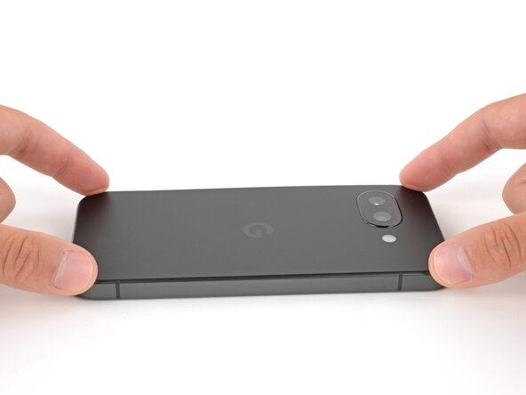 Google Pixel 9a Logic Board Replacement, Install the rear cover: passo 79, immagine 2 di 3