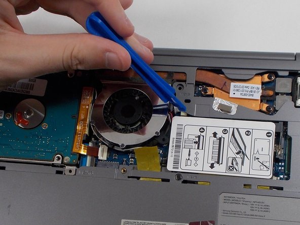 Samsung NP540U3C-A02UB Fan Replacement: crwdns2935265:06crwdnd2935265:02crwdnd2935265:02crwdne2935265:0