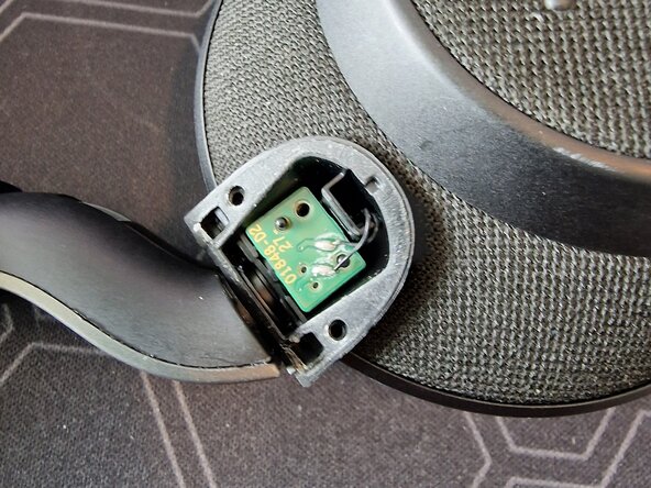 Jabra Elite 85h on/off Switch Replacement, remove bracket: crwdns2935265:02crwdnd2935265:03crwdnd2935265:03crwdne2935265:0