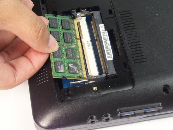 Samsung RC512 RAM Replacement: crwdns2935265:05crwdnd2935265:02crwdnd2935265:02crwdne2935265:0