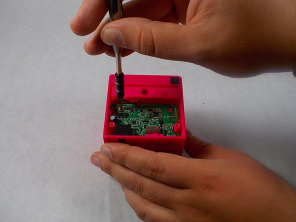 iHome iBT16 Motherboard Replacement, Motherboard: crwdns2935265:03crwdnd2935265:02crwdnd2935265:03crwdne2935265:0