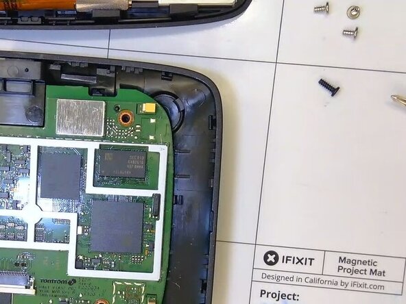 TomTom START 52 Teardown, Abschirmblech entfernen: Schritt 3, Bild 3 von 3