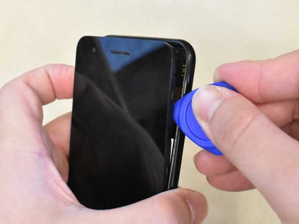 LG Rebel 4 LTE Disassembly, Remove the Screen: crwdns2935265:05crwdnd2935265:02crwdnd2935265:03crwdne2935265:0