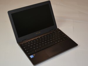 ASUS Chromebook C204MA