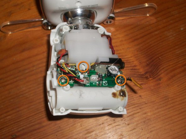 How to Disassemble an iDog MP3 toy: crwdns2935265:04crwdnd2935265:02crwdnd2935265:03crwdne2935265:0
