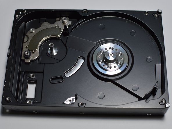 WD Blue Hard Drive Teardown, Head removal p2: crwdns2935265:012crwdnd2935265:03crwdnd2935265:03crwdne2935265:0