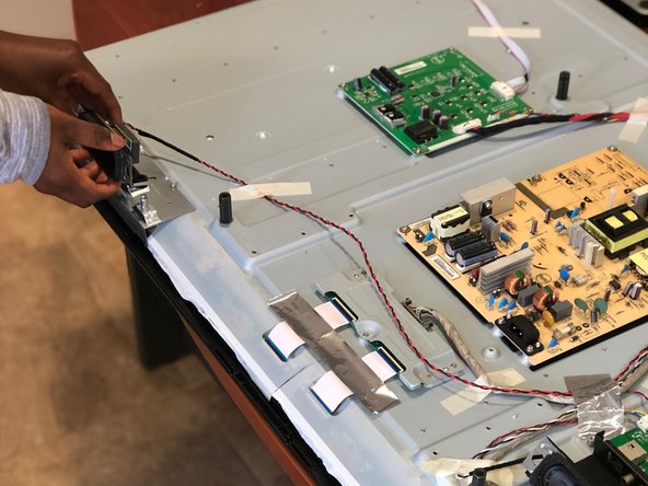VIZIO TV Screen Replacement: step 5, image 3 of 3