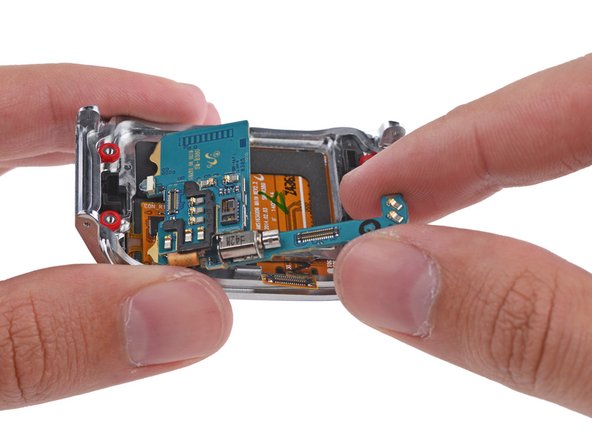 Samsung Gear 2 Teardown: crwdns2935265:010crwdnd2935265:02crwdnd2935265:02crwdne2935265:0