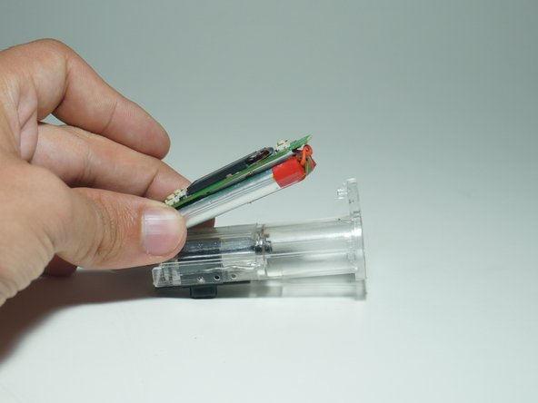 Yocan UNI Pro Disassembly, Battery Adhesive Removal: crwdns2935265:010crwdnd2935265:02crwdnd2935265:03crwdne2935265:0