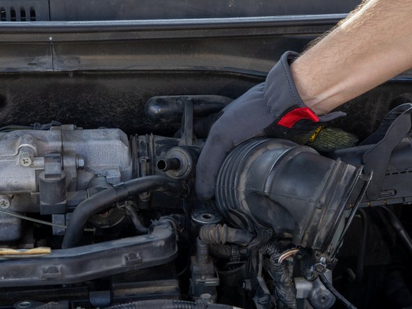 2006 Kia Rio Engine Valve Cover Gasket Replacement: crwdns2935265:010crwdnd2935265:03crwdnd2935265:03crwdne2935265:0