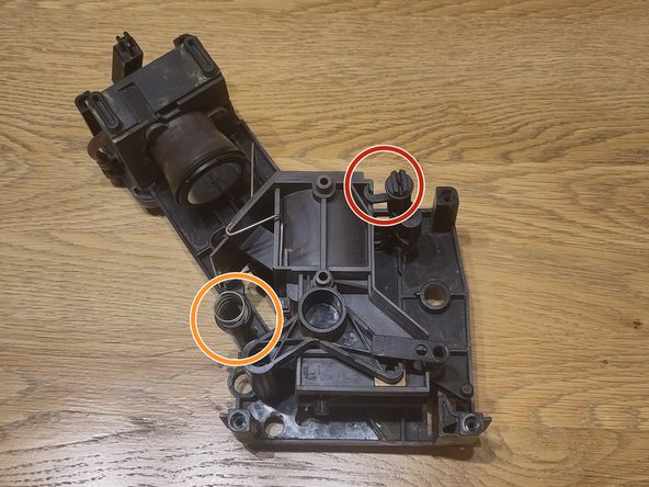 Dismantling the Melitta Caffeo CI brew group in the appliance, Inserting the coffee chamber and bar: crwdns2935265:010crwdnd2935265:02crwdnd2935265:03crwdne2935265:0