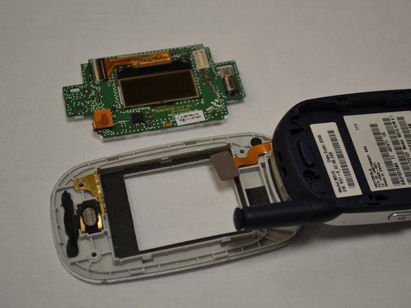 Motorola W315 Screen Replacement: crwdns2935265:06crwdnd2935265:02crwdnd2935265:02crwdne2935265:0