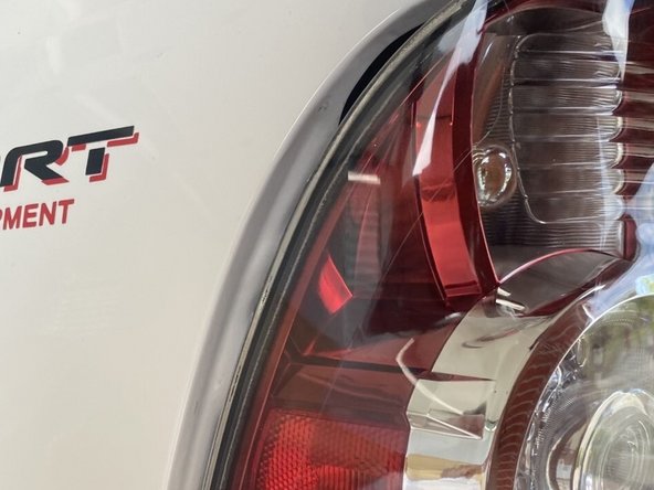 2006 Toyota Tacoma Signal Lights Replacement: crwdns2935265:09crwdnd2935265:03crwdnd2935265:03crwdne2935265:0