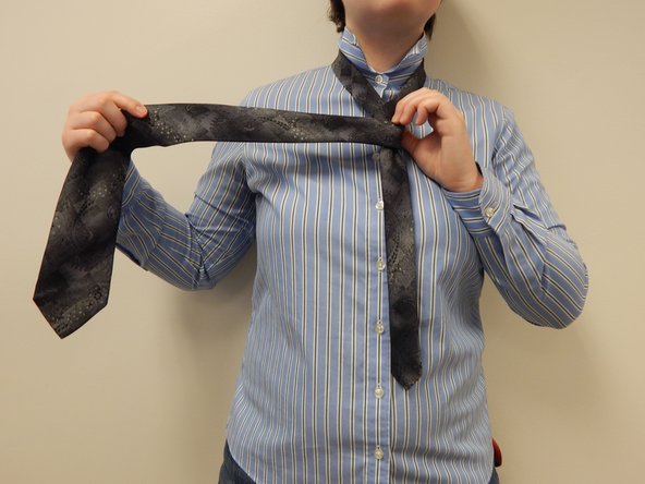 How to Tie a Tie: Prince Albert: crwdns2935265:09crwdnd2935265:02crwdnd2935265:03crwdne2935265:0