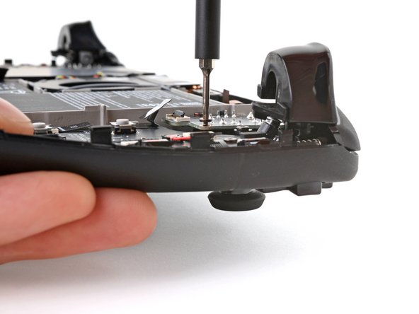 Steam Deck OLED Left Thumbstick Replacement, Remove the left thumbstick screws: crwdns2935265:012crwdnd2935265:02crwdnd2935265:02crwdne2935265:0