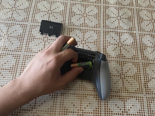 How to Fix Xbox One Wireless Controller Drift, How to Fix Xbox One Wireless Controller Drift: 手順 1、 1の画像 1