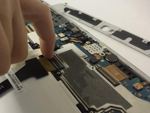 Samsung Galaxy Note 10.1 LCD Replacement, Removing components covering battery: crwdns2935265:03crwdnd2935265:02crwdnd2935265:03crwdne2935265:0