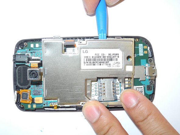 LG Optimus T Camera and Camera Mount Replacement: crwdns2935265:07crwdnd2935265:02crwdnd2935265:02crwdne2935265:0